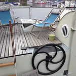 Hotel en barco Hausboot Daenholm Stralsund