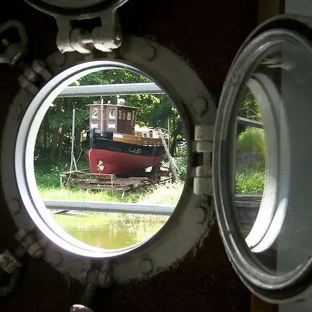 Hausboot Daenholm Stralsund