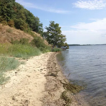 Bådhotel Hausboot Daenholm