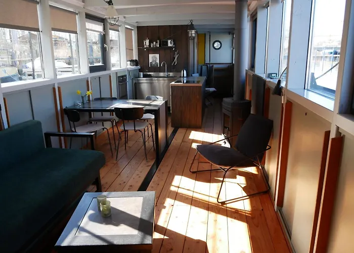 بوتيل Hausboot Daenholm